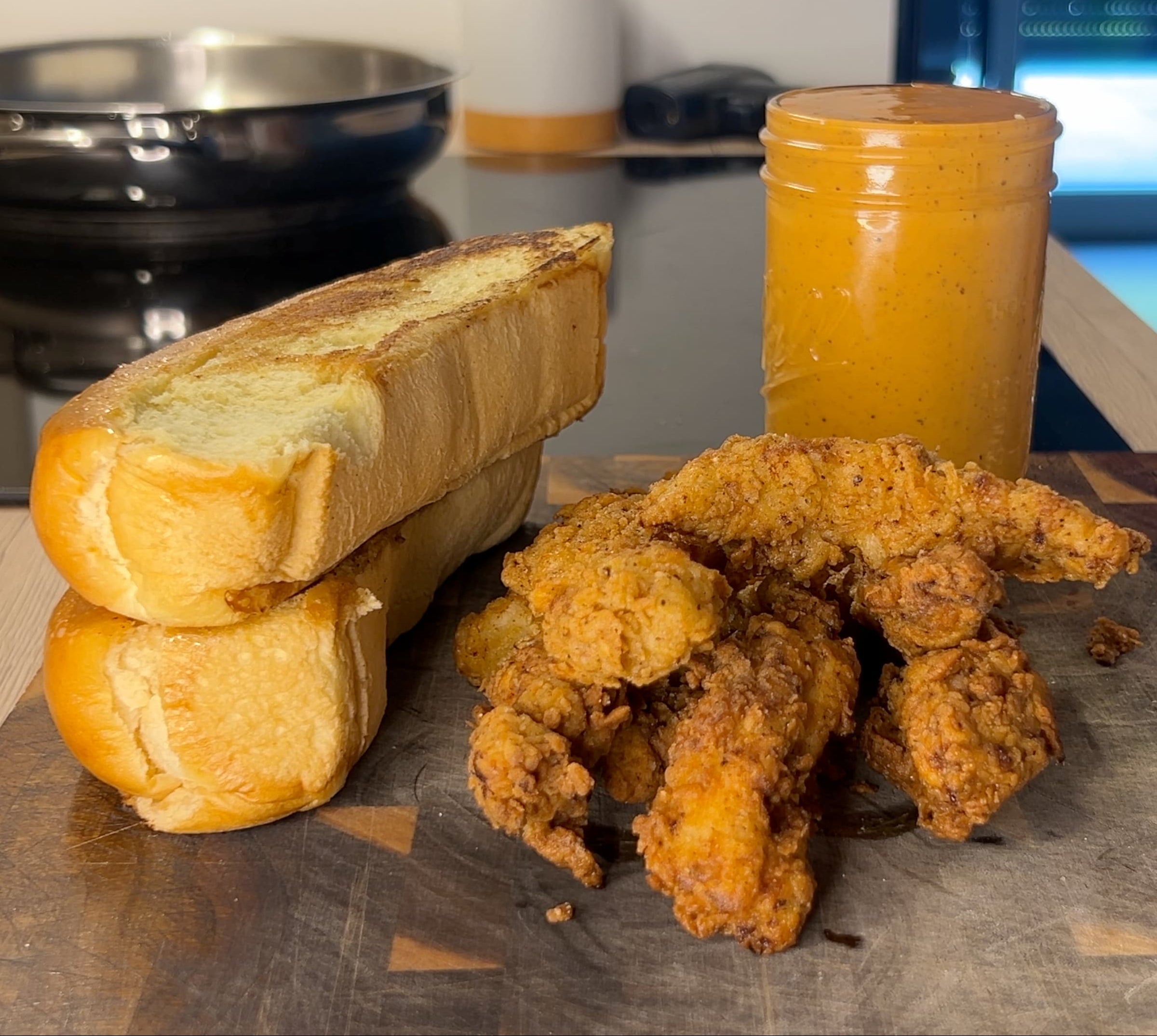 Ricetta del pollo fritto americano - Raising Cane's Fried Chicken