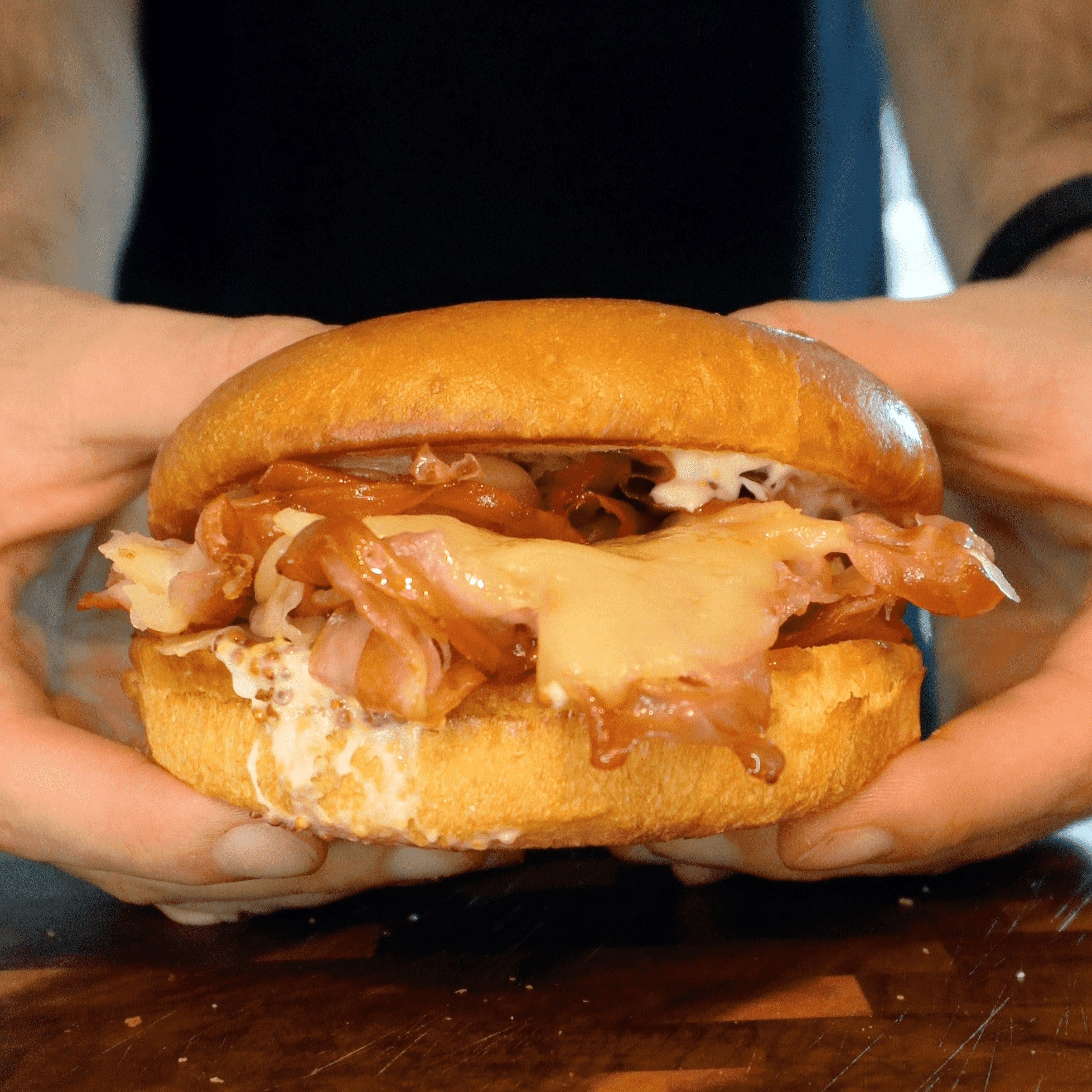 Anthony Bourdain's Sandwich: lo speciale panino con mortadella e provolone