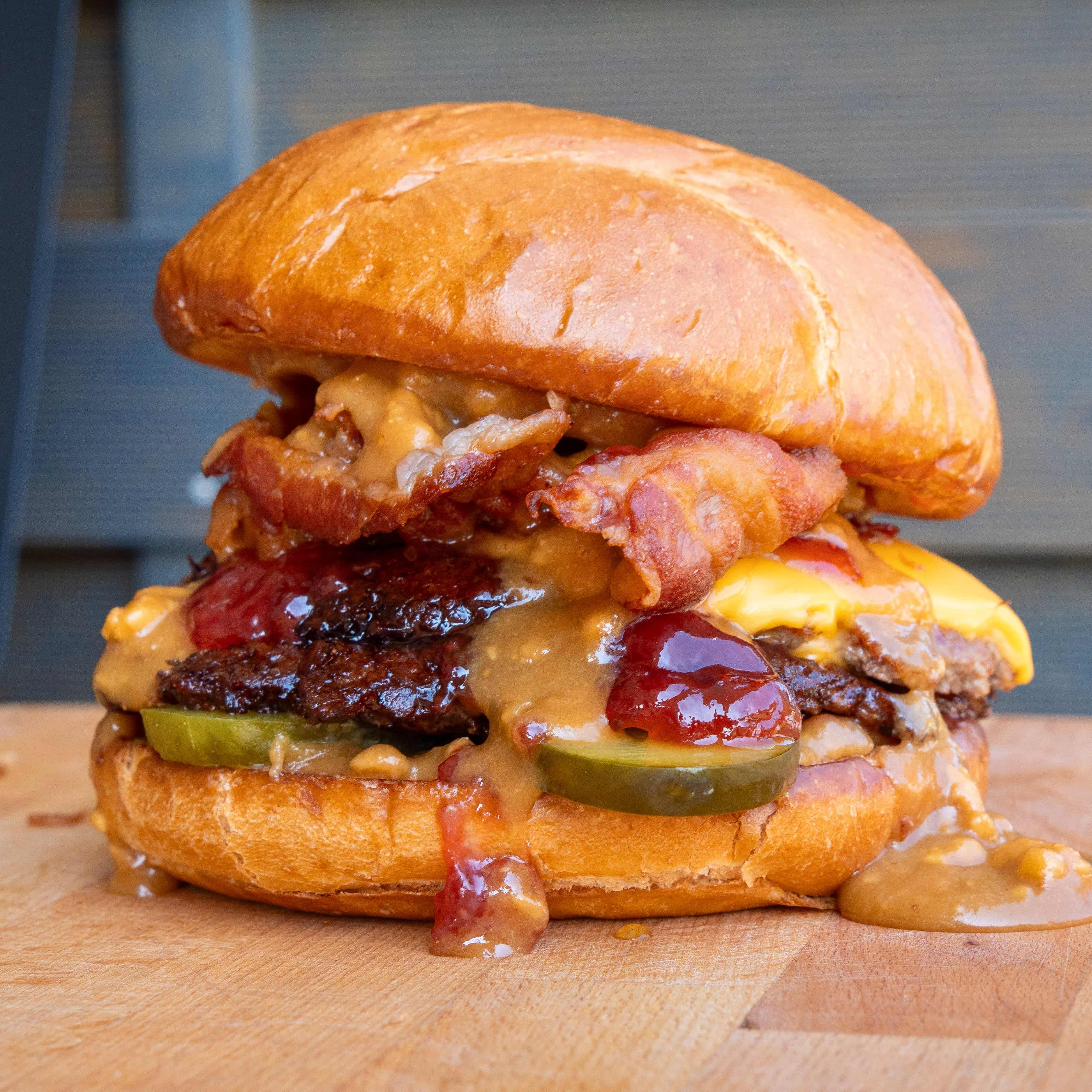 PBJ Burger: dall’Elvis sandwich, un panino con burro d’arachidi stratosferico